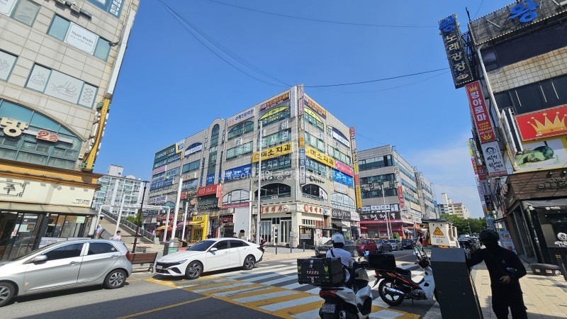 바닥 페인트 텍스까지 마감 천정형에어컨완비 사진 11