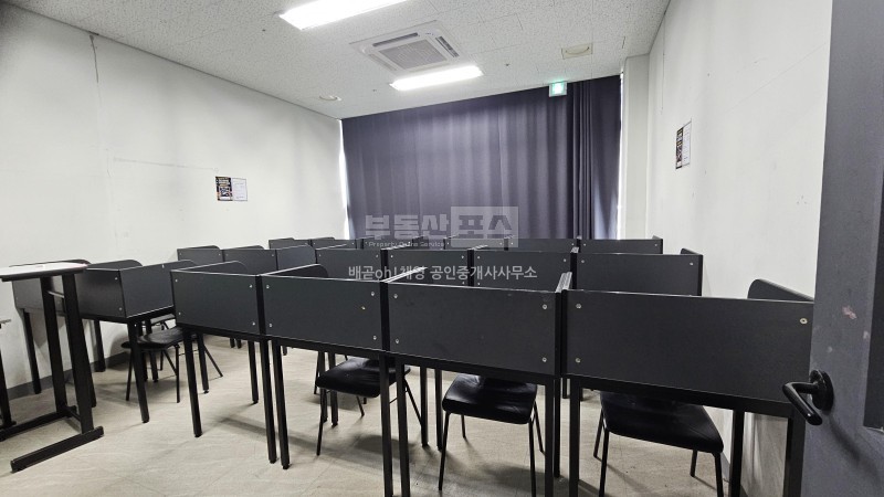 시설잘되어있는학원 룸2개 강의실1개 무권리 사진 8