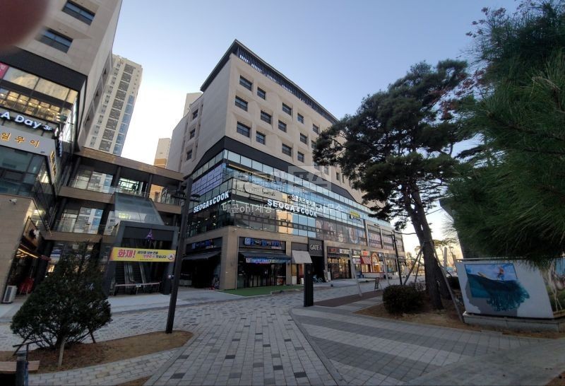 식당 무권리 대로변노출좋은곳 인테리어깔끔 사진 15