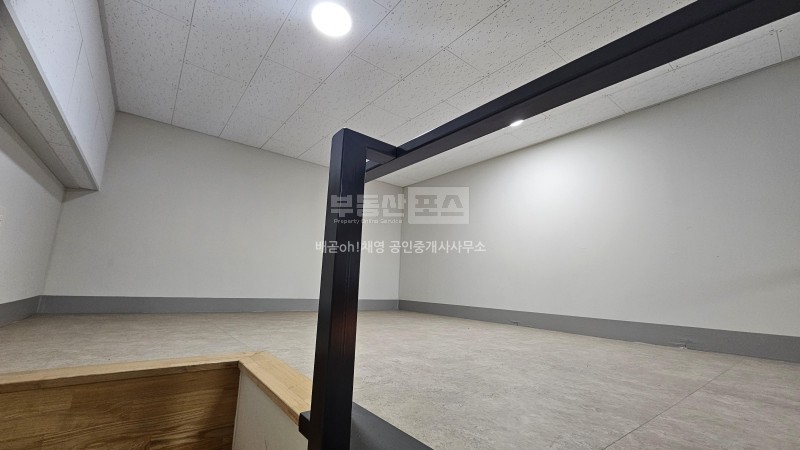 개별시스템에어컨설치,블라인드, 씽크대 도어락등 풀인테리어 사진 10