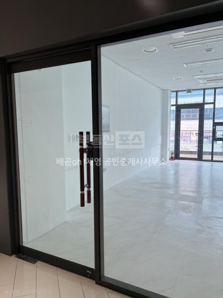 공방 피부관련 네일 일방사무실등 다양한업종입주 테라스는서비스 사진 2