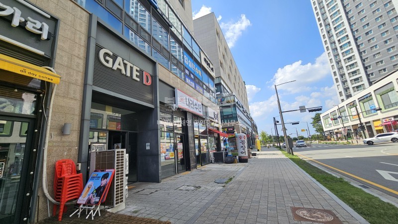 사진참조 전용28 네모반듯하며 전면이 넓어 야장가능 대장주 아파트앞 사진 8