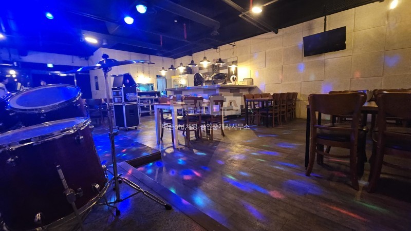 라이브BAR 사진참조 배곧손에꼽는자리 간판자리최고 사진 3