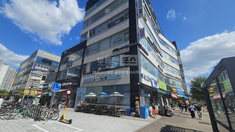 정류장바로 앞 전면넓어서광고저절로되는곳,권리유 사진 8