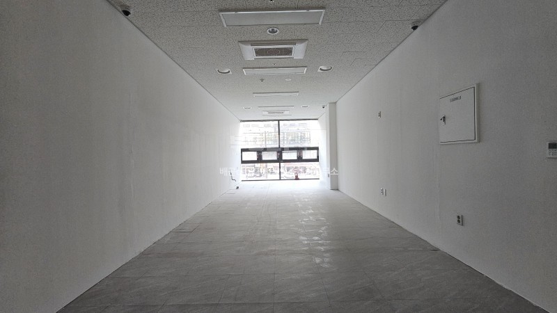 개별시스템냉난방기완비 완전깔끔 바로입주 저렴한임대료 사진 2