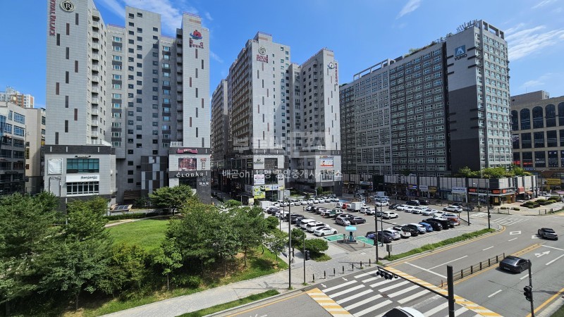 테라스있음 대로변 노출최상 횡단보도에서 잘보이는자리 사진 9
