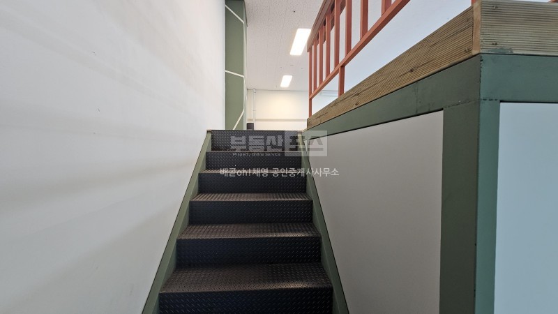 공실 사이드복층2개 시스템에어컨3대 고급진 인테리어 사진 10